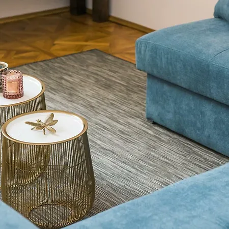 Square - Loftaffair Apartment